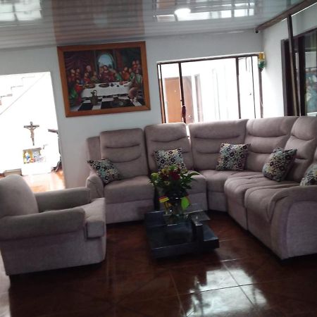 Habitacion Con Bano Privado Cerca Al Aeropuerto Bogotá Dış mekan fotoğraf